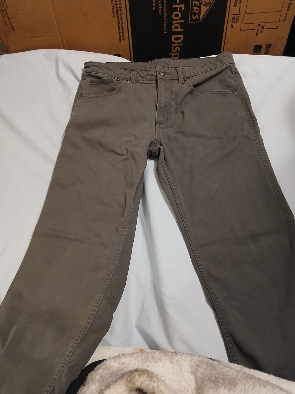 Magellan Outdoors Grey Pants